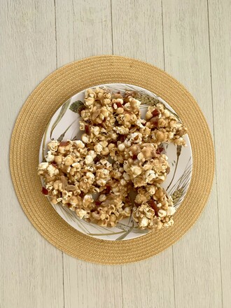 Peanut Butter Bacon Popcorn Balls!